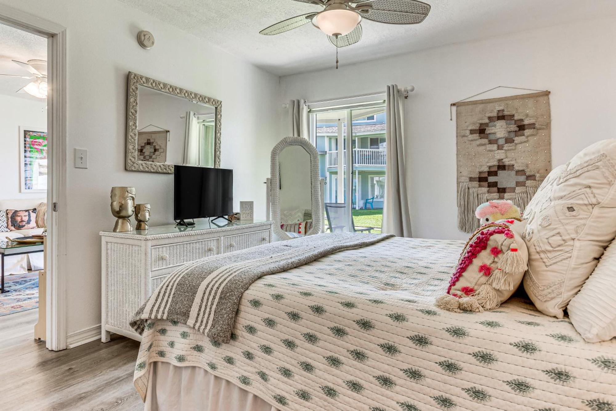 Eco-Bungalow Condo Pensacola Beach Access! Kültér fotó